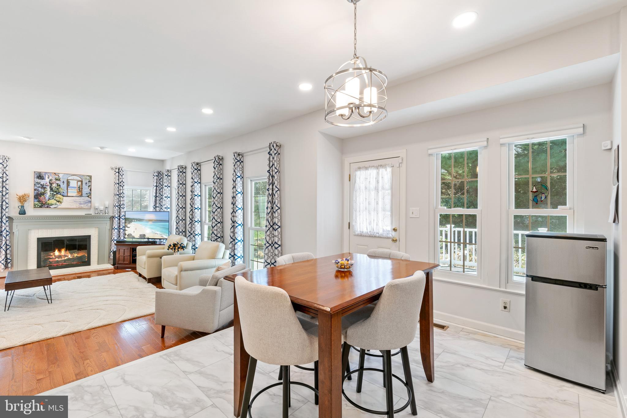 ASHLEY HOLLOW - Residential