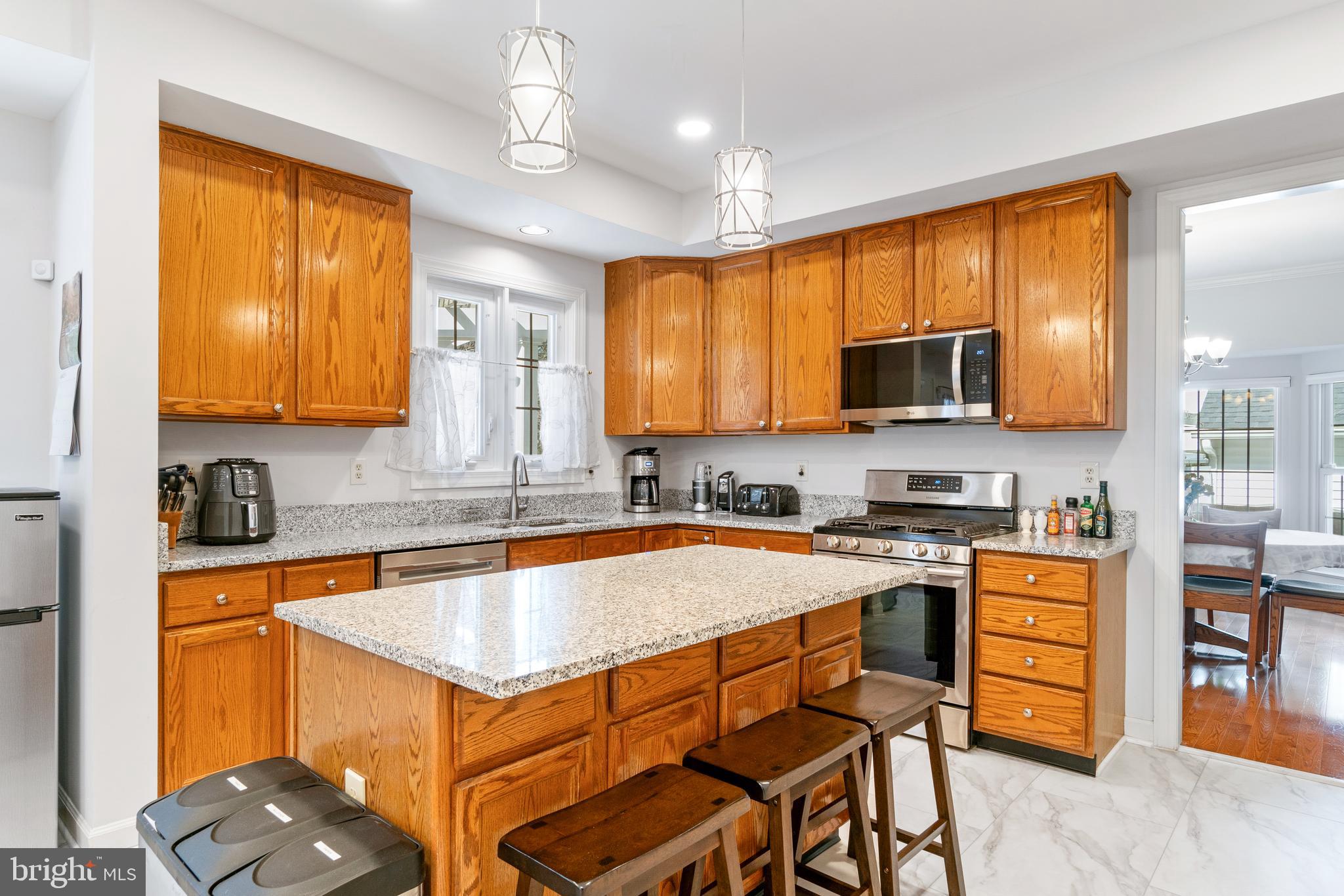 ASHLEY HOLLOW - Residential