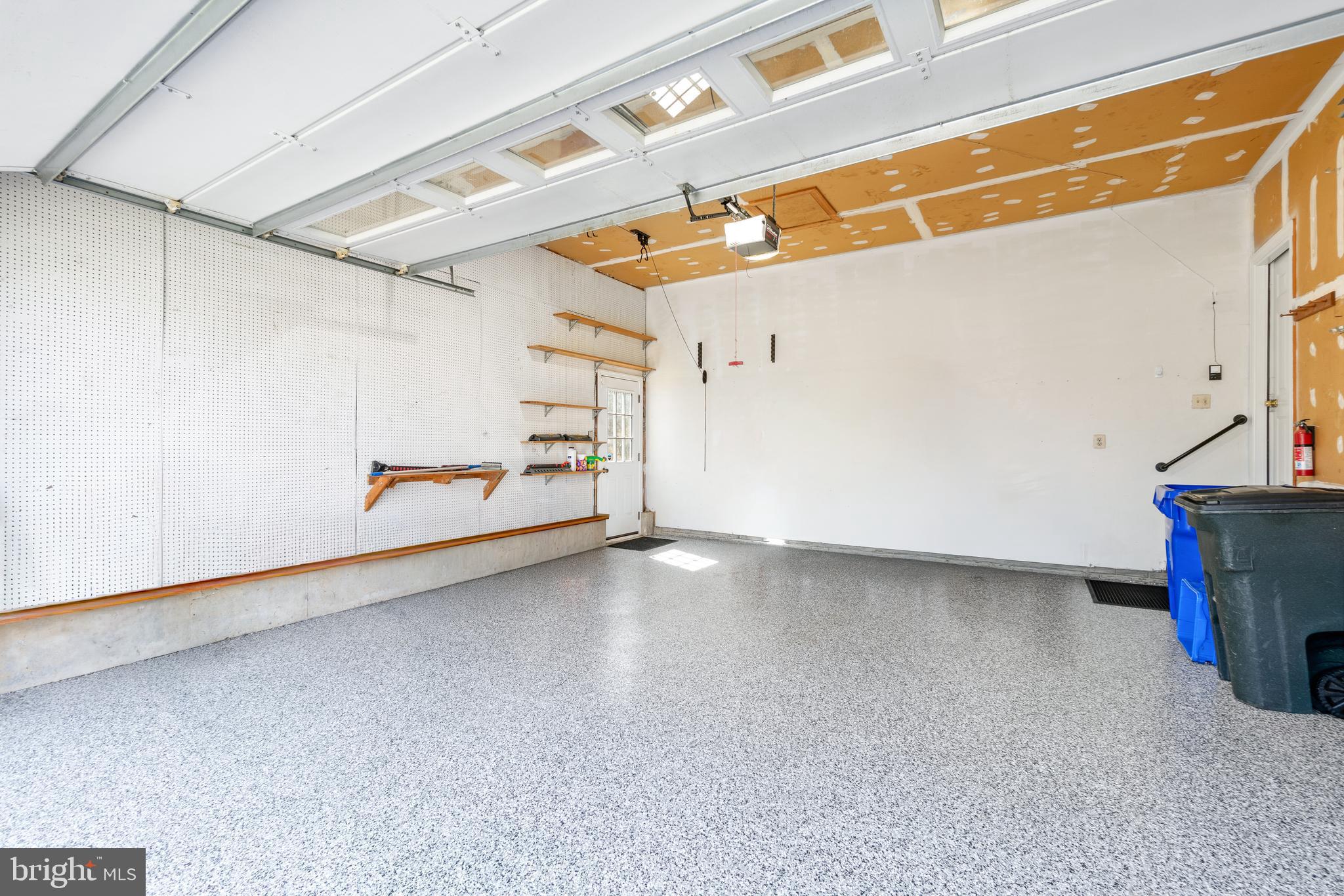 ASHLEY HOLLOW - Residential