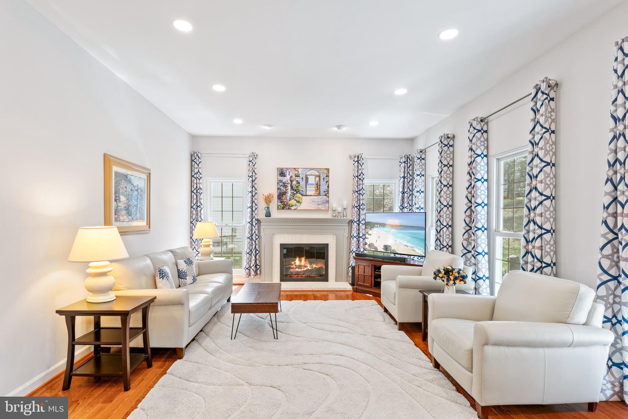 ASHLEY HOLLOW - Residential