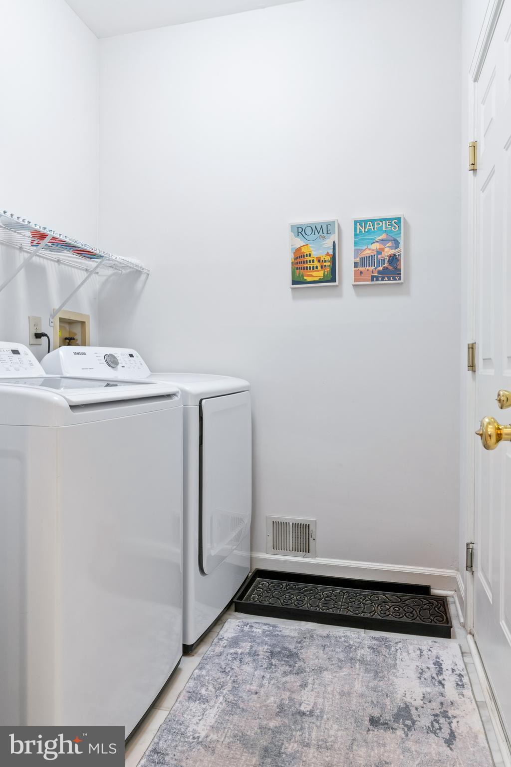 ASHLEY HOLLOW - Residential