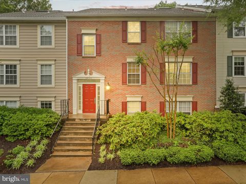 3803 GREEN RIDGE COURT 301 FAIRFAX VA 22033
