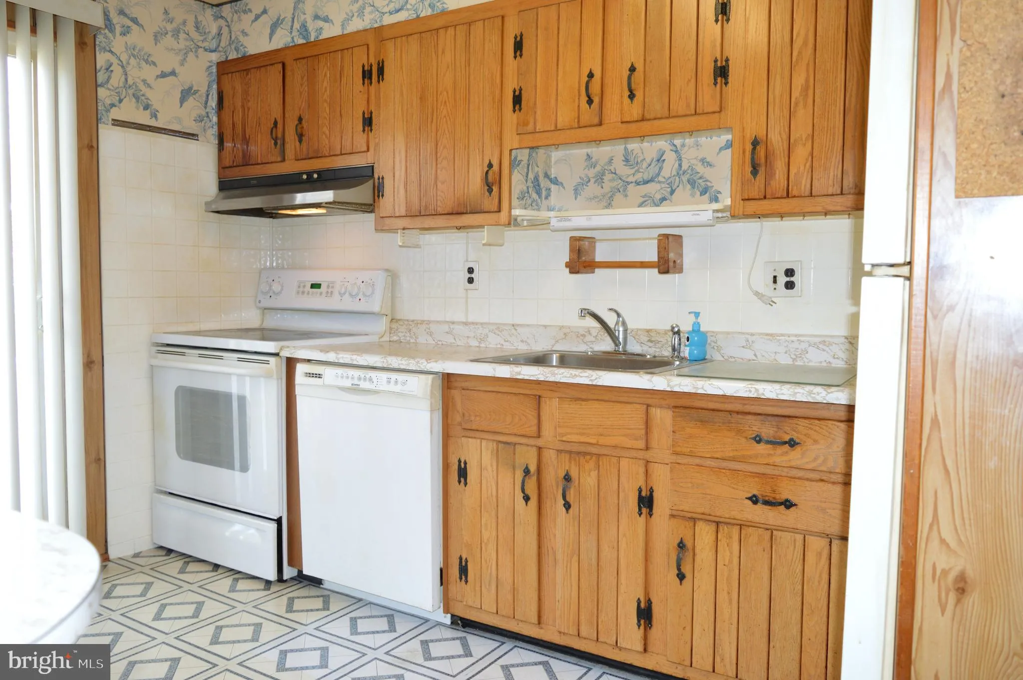 New Castle, Delaware 19720, United States, 3 Bedrooms Bedrooms, ,2 BathroomsBathrooms,Residential,Pending,91097