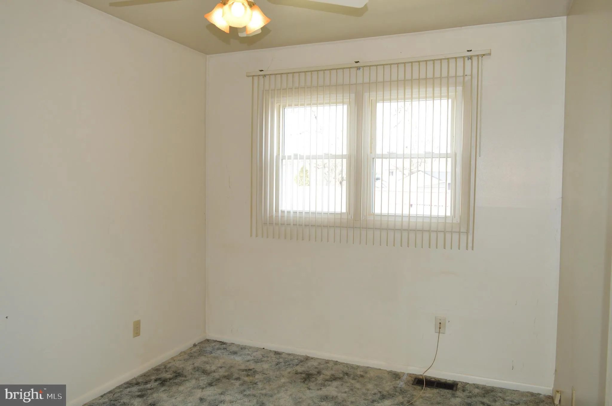 New Castle, Delaware 19720, United States, 3 Bedrooms Bedrooms, ,2 BathroomsBathrooms,Residential,Pending,91097