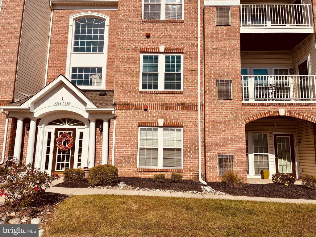 Photo of 5336 Glenthorne Ct #5336, ROSEDALE, MD 21237 (MLS # MDBC2144278)