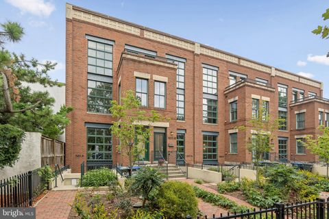 520 1/2 13TH STREET SE B WASHINGTON DC 20003