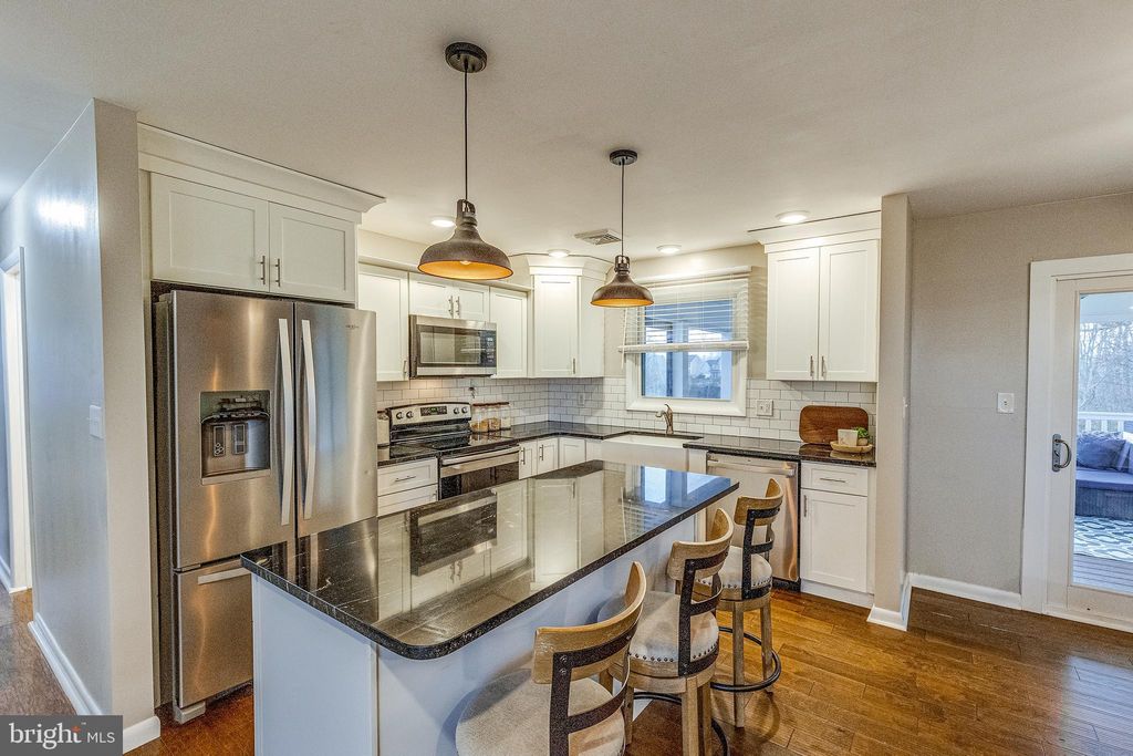 Photo of 47 Parkview Drive, ELIZABETHTOWN, PA 17022 (MLS # PALA2066630)