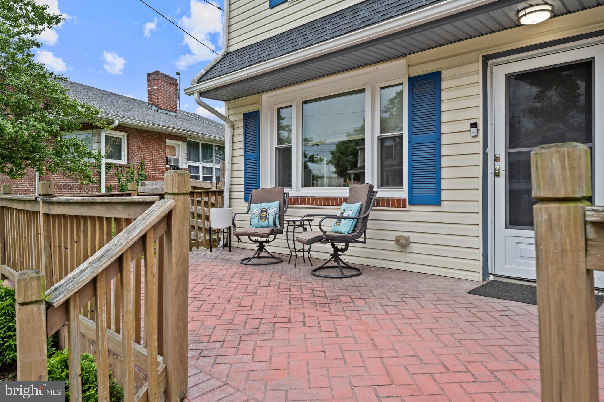 19 S HILLTOP AVENUE