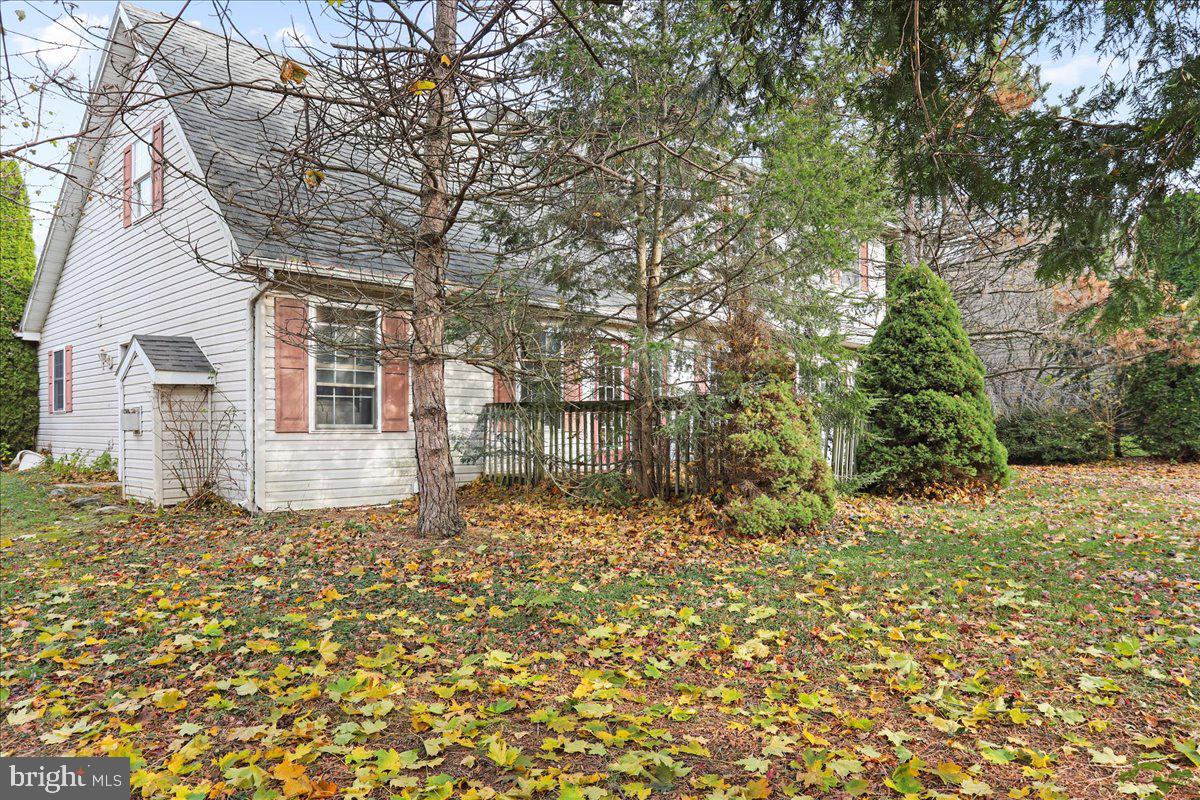 HAMPTON HILLS - Residential