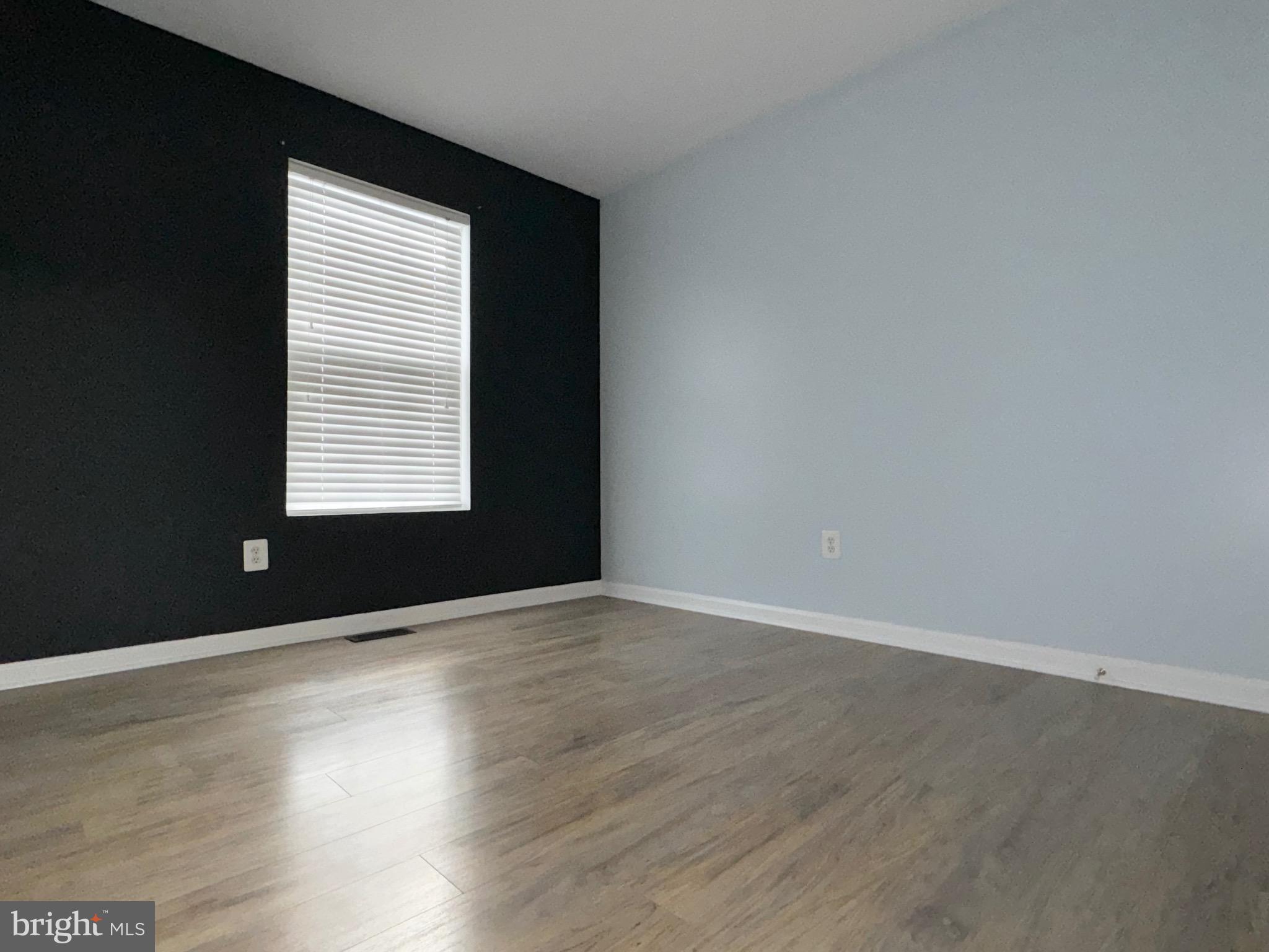 INWOOD MEADOWS - Residential