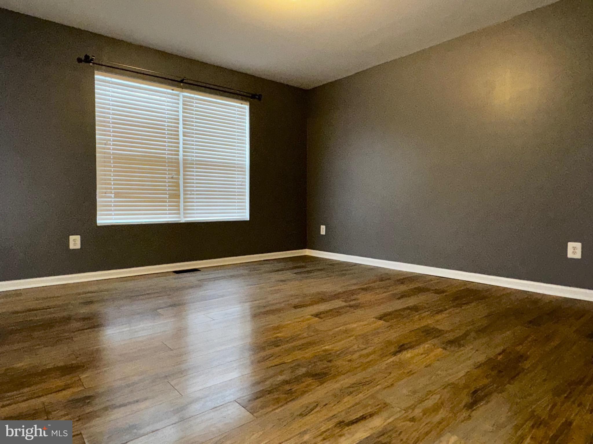 INWOOD MEADOWS - Residential