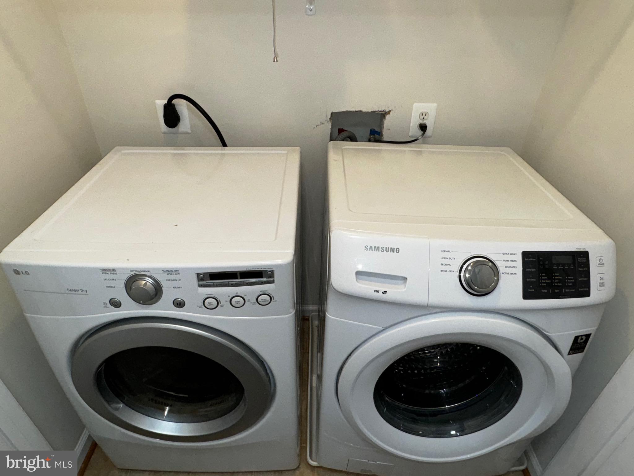 INWOOD MEADOWS - Residential