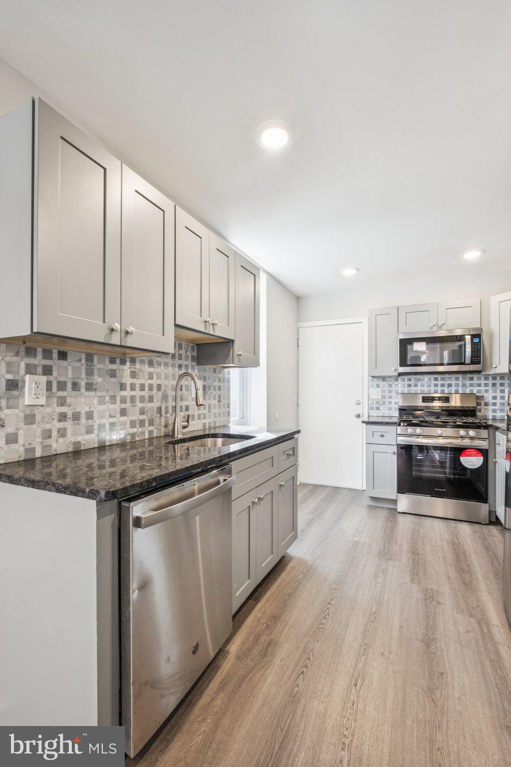 GRAYS FERRY - Residential