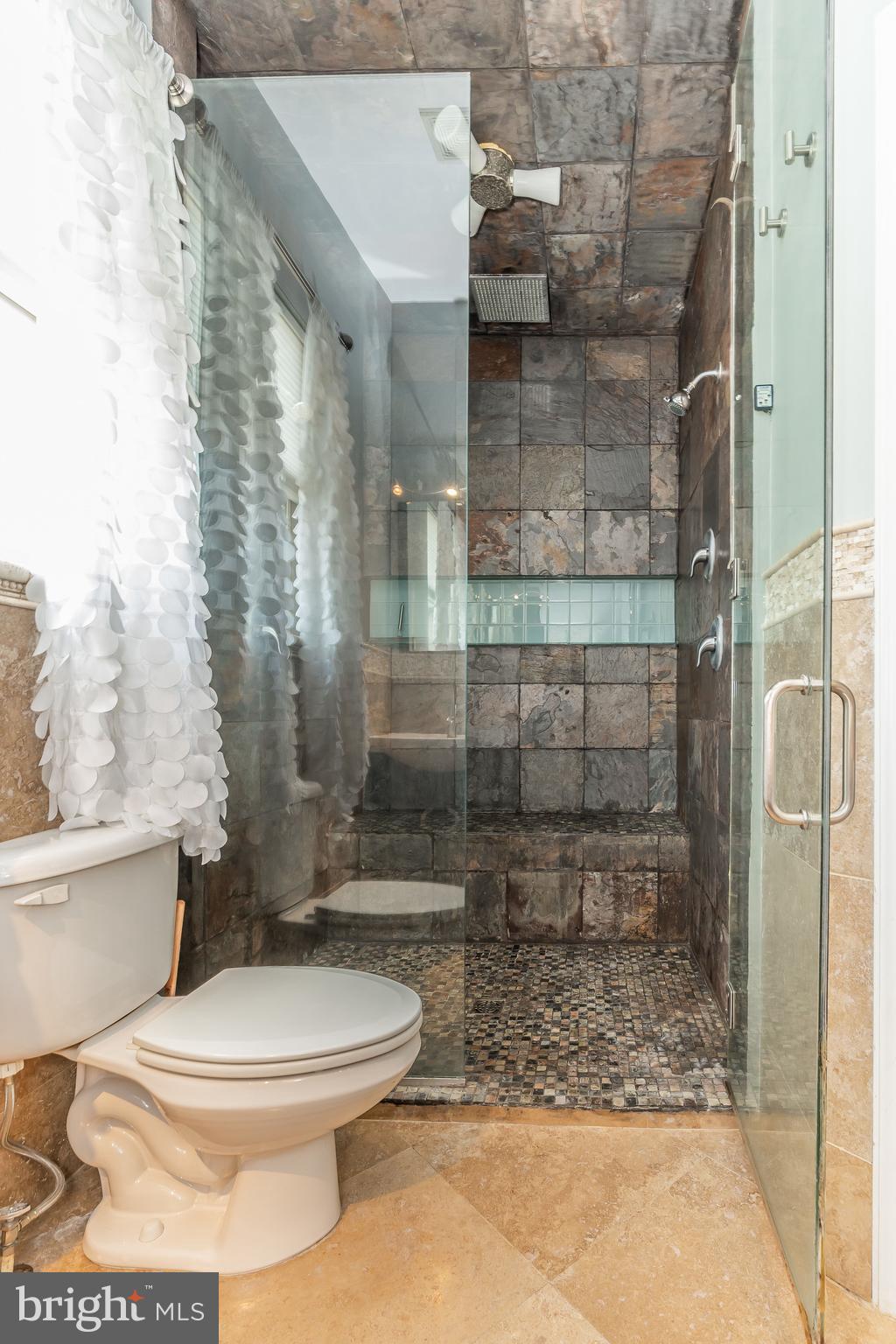 ALBEMARLE SQUARE - Residential Lease