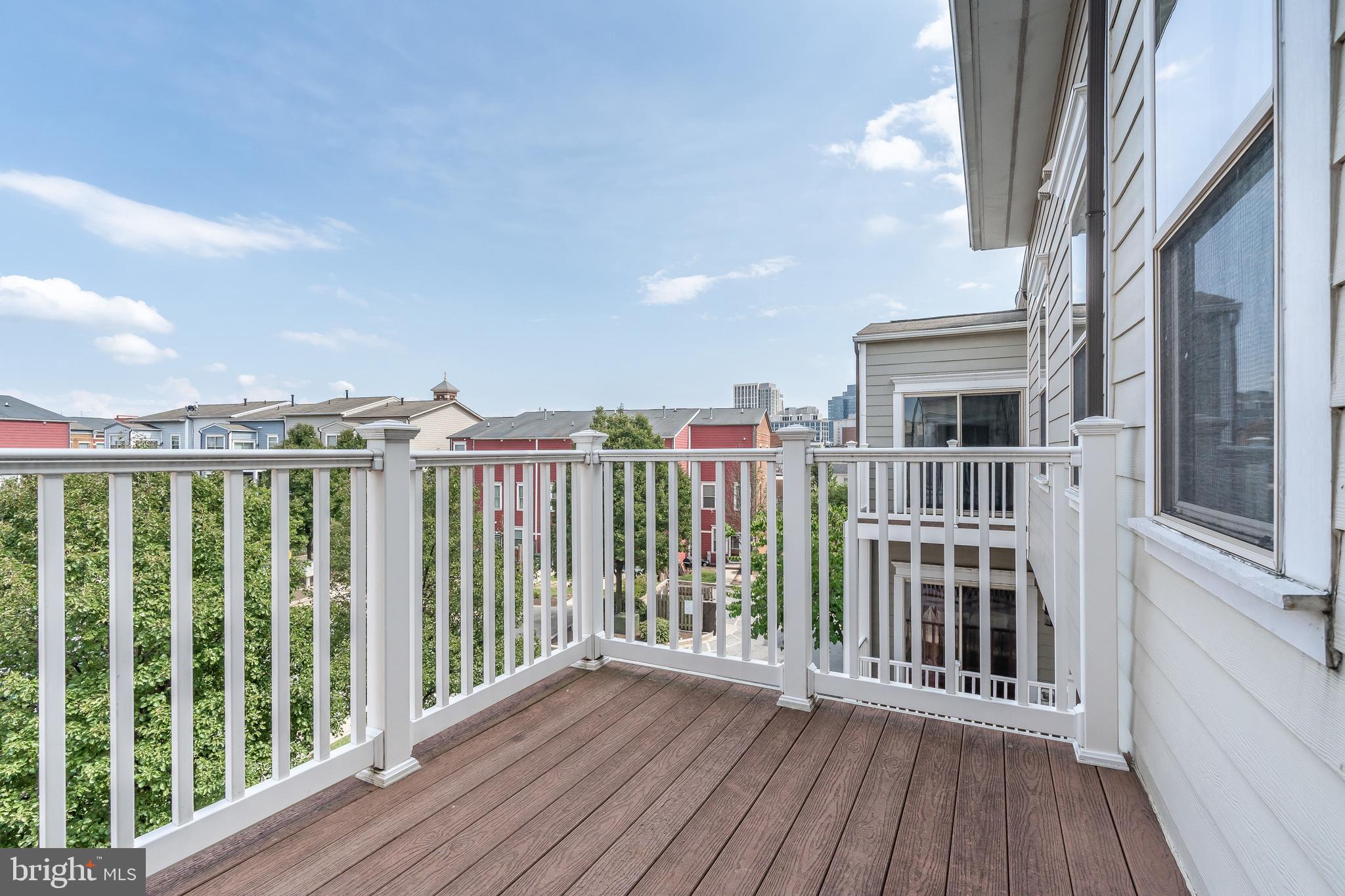 ALBEMARLE SQUARE - Residential Lease