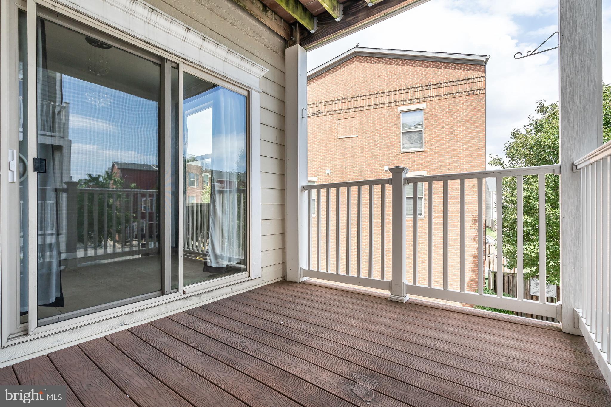 ALBEMARLE SQUARE - Residential Lease