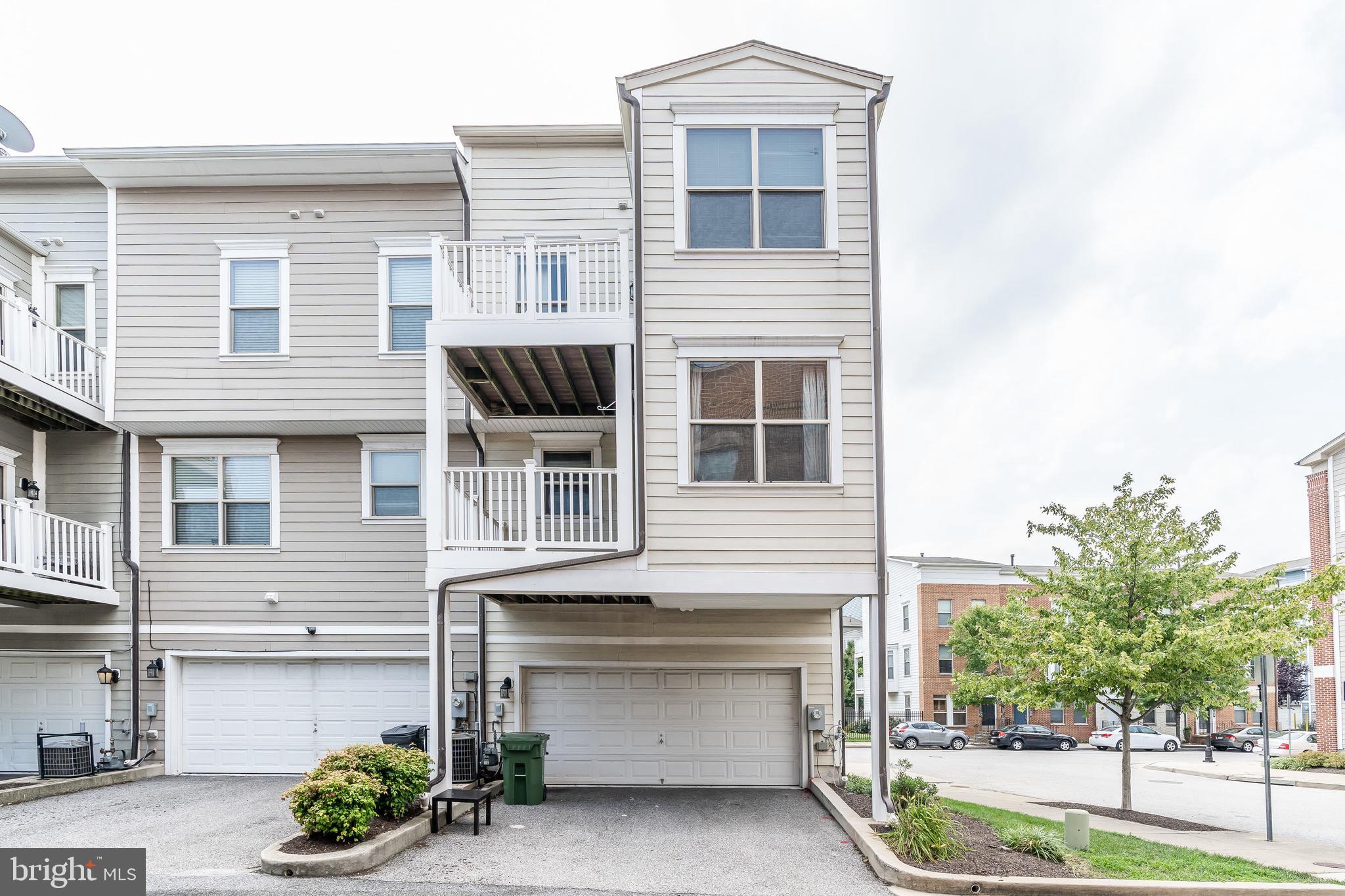 ALBEMARLE SQUARE - Residential Lease