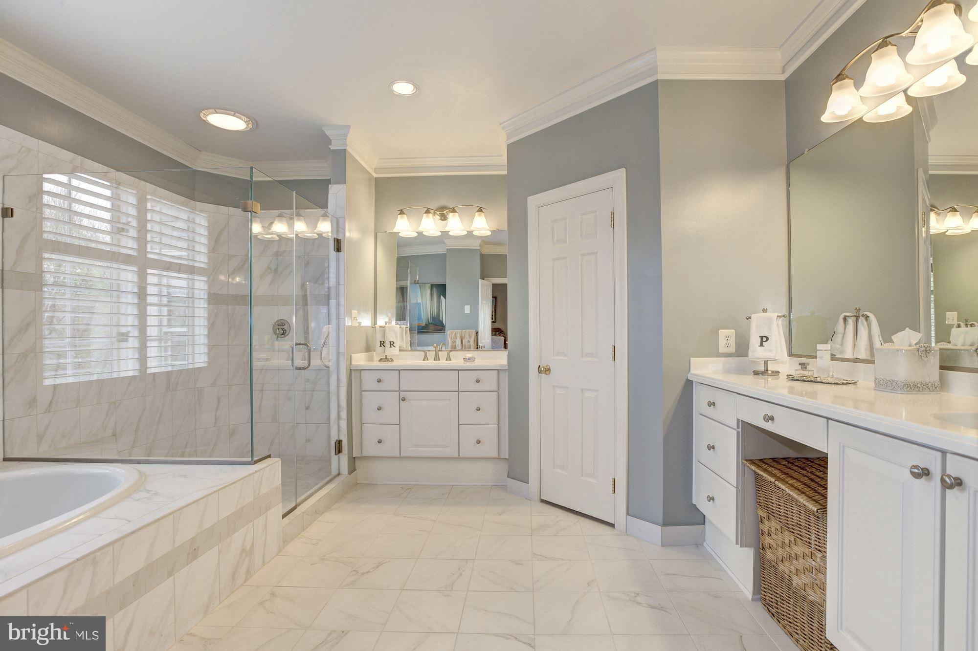 CHEVY CHASE COMMONS - Residential