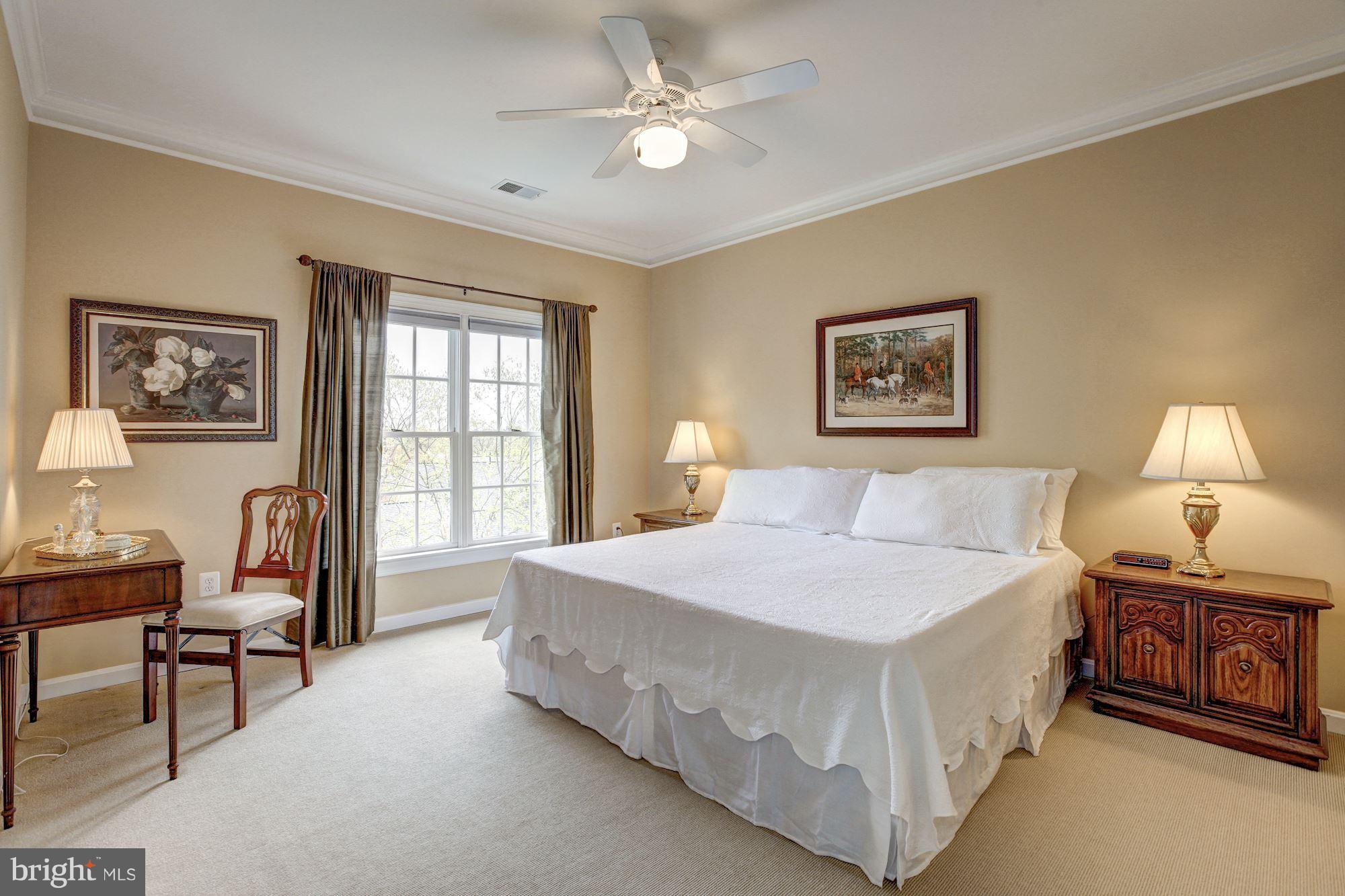 CHEVY CHASE COMMONS - Residential