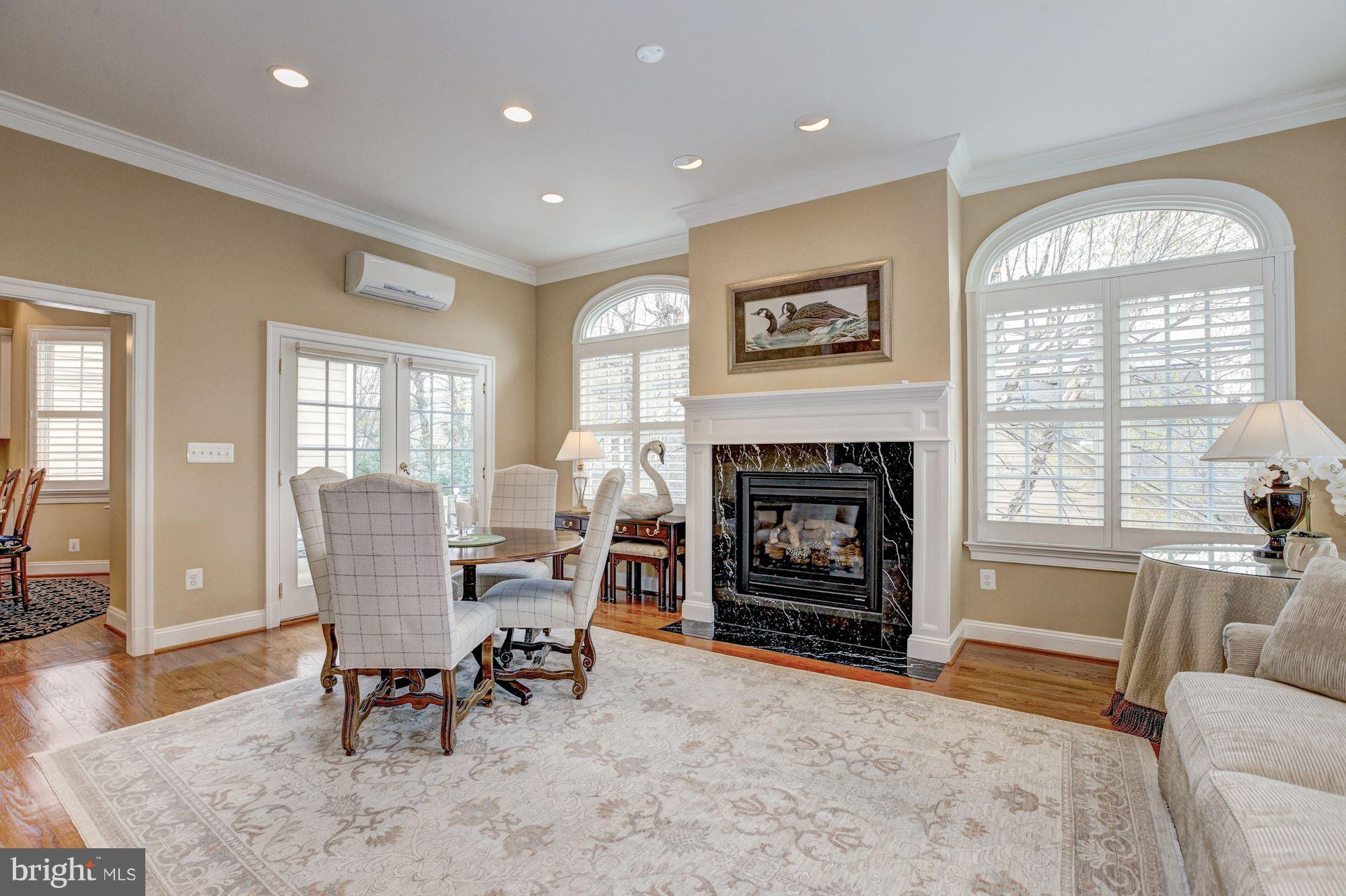 CHEVY CHASE COMMONS - Residential