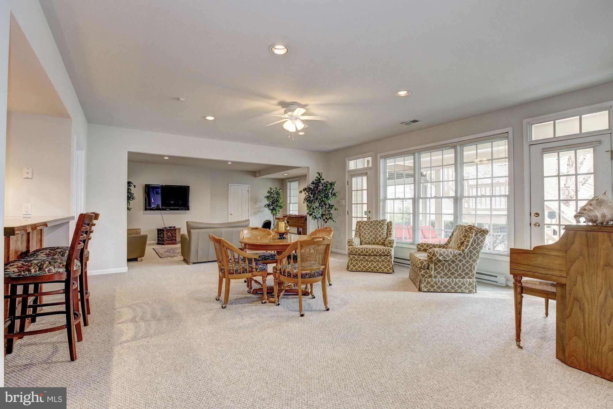 CHEVY CHASE COMMONS - Residential