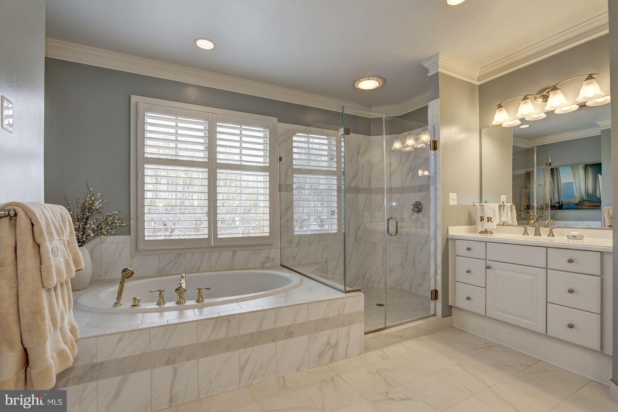 CHEVY CHASE COMMONS - Residential