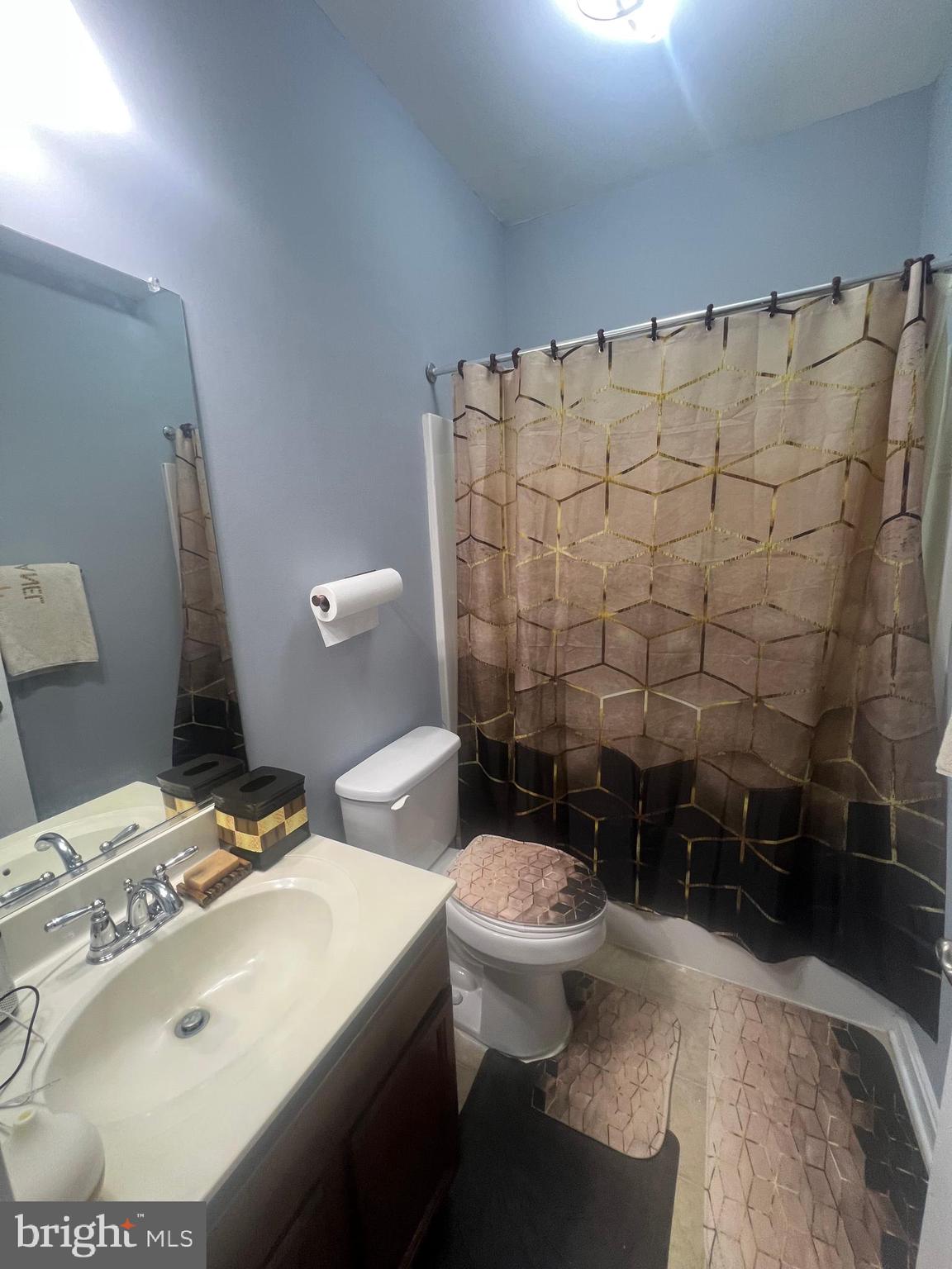 CLIFFTON ON THE POTOMAC - Residential