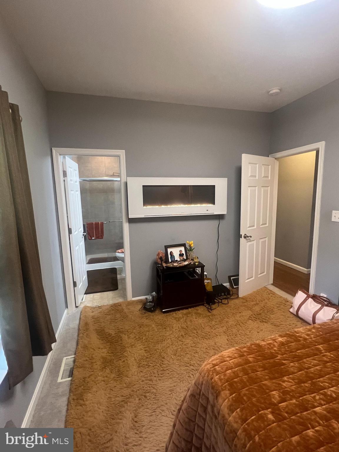 CLIFFTON ON THE POTOMAC - Residential