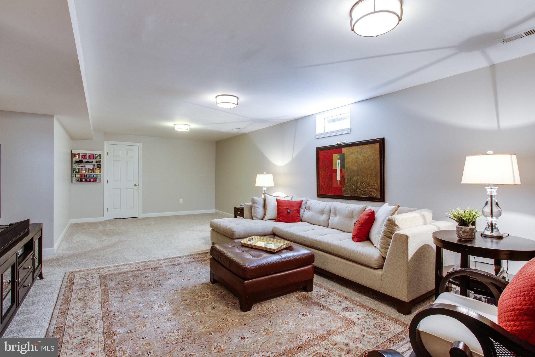 CLOPPERS MILL WEST - Residential