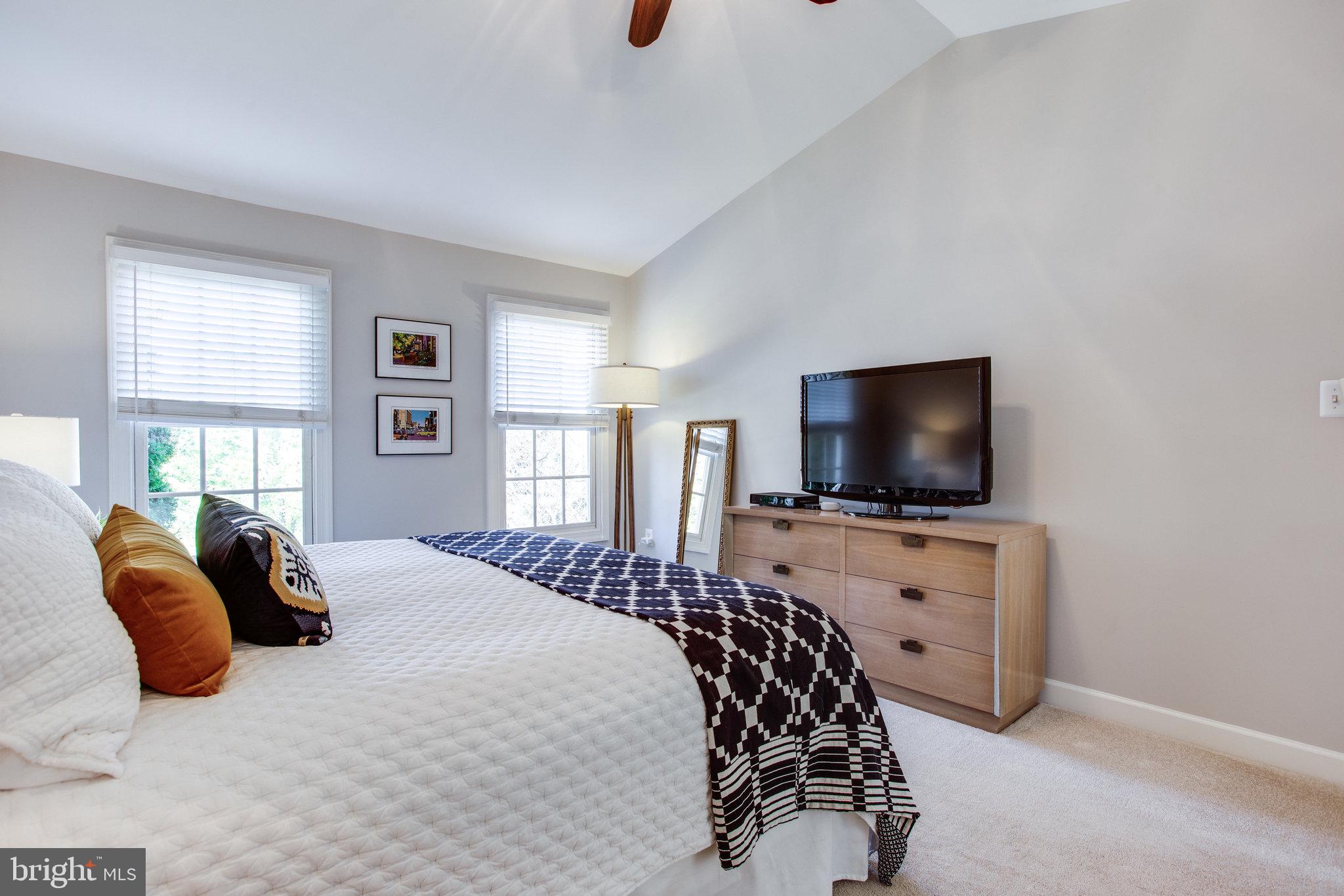 CLOPPERS MILL WEST - Residential