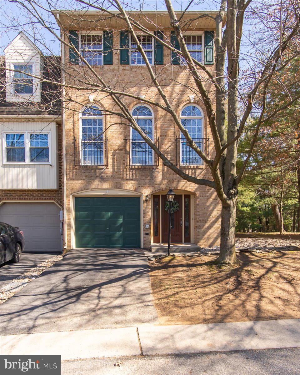 NORTH GATE TOWNE HOMES - Residential