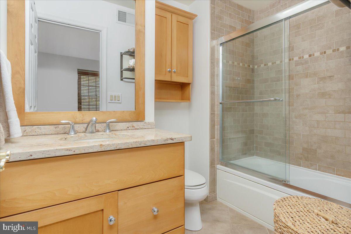 NORTH GATE TOWNE HOMES - Residential