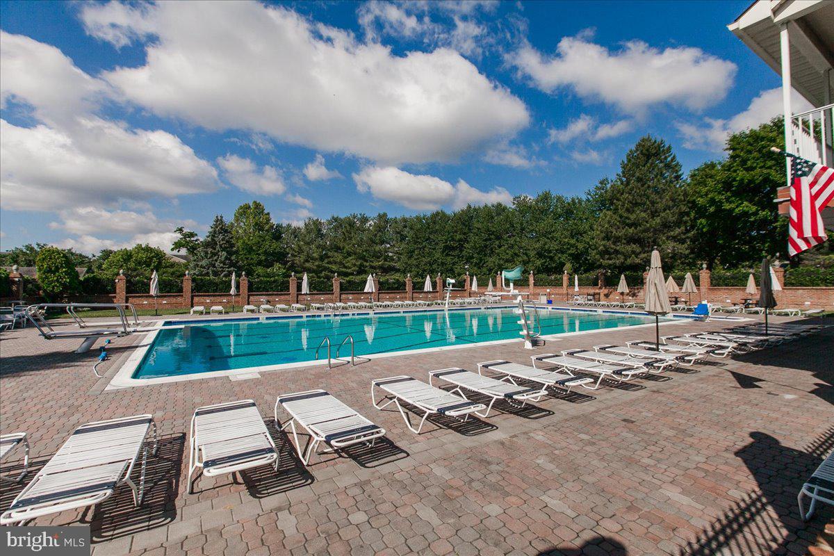 NORTH GATE TOWNE HOMES - Residential