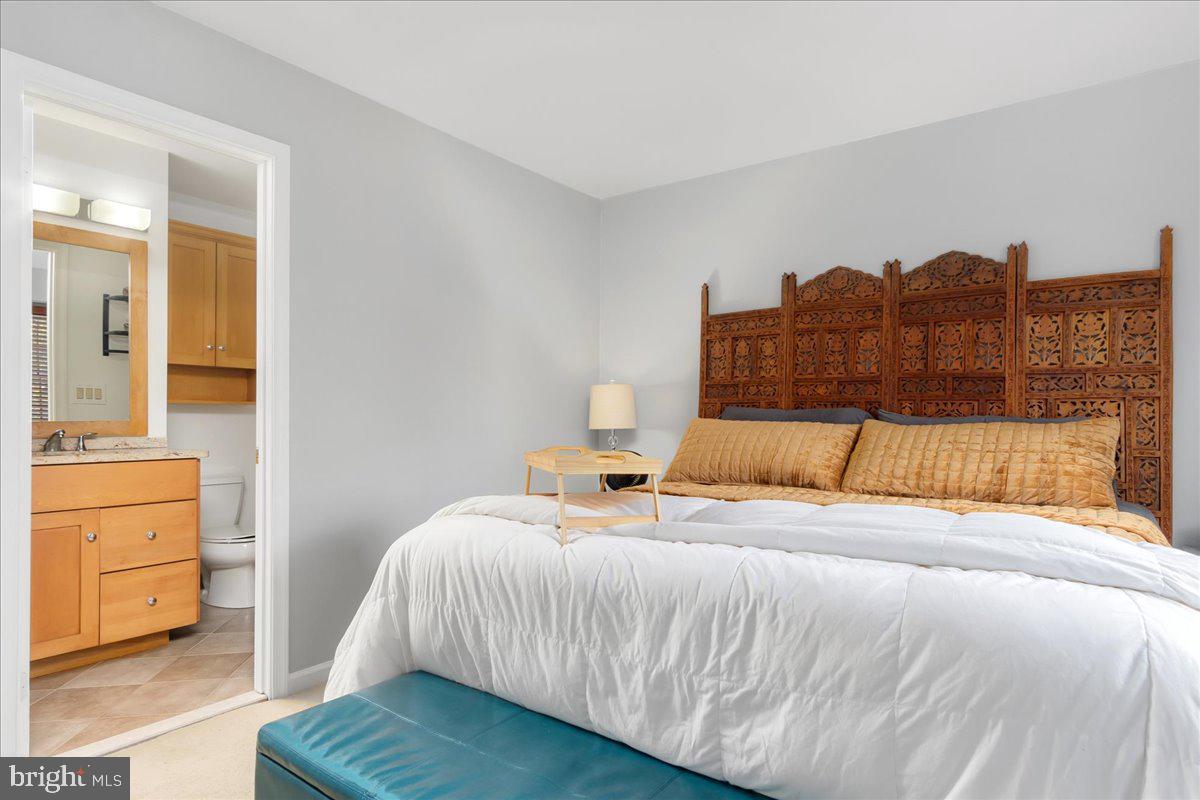 NORTH GATE TOWNE HOMES - Residential