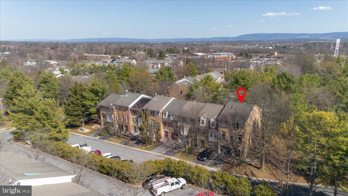 NORTH GATE TOWNE HOMES - Residential