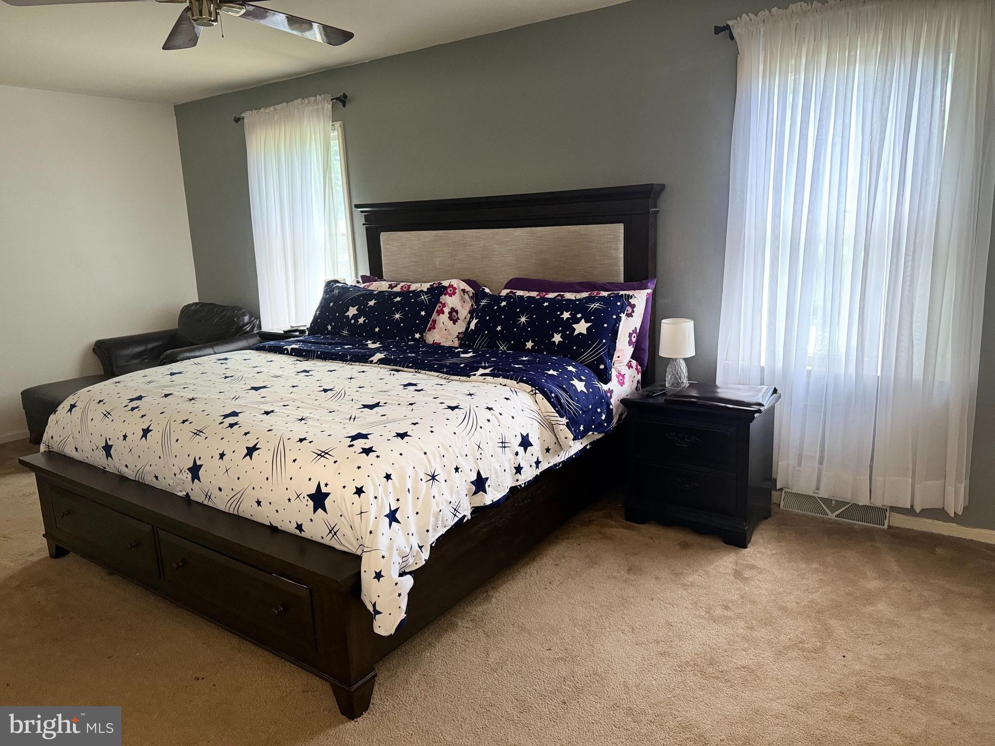 TOWNE OAK VILLAGE - Residential