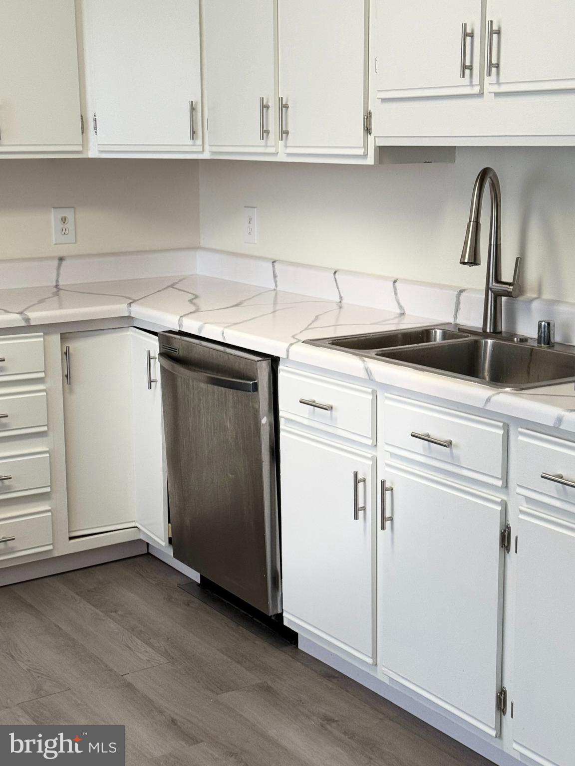 TOWNE OAK VILLAGE - Residential