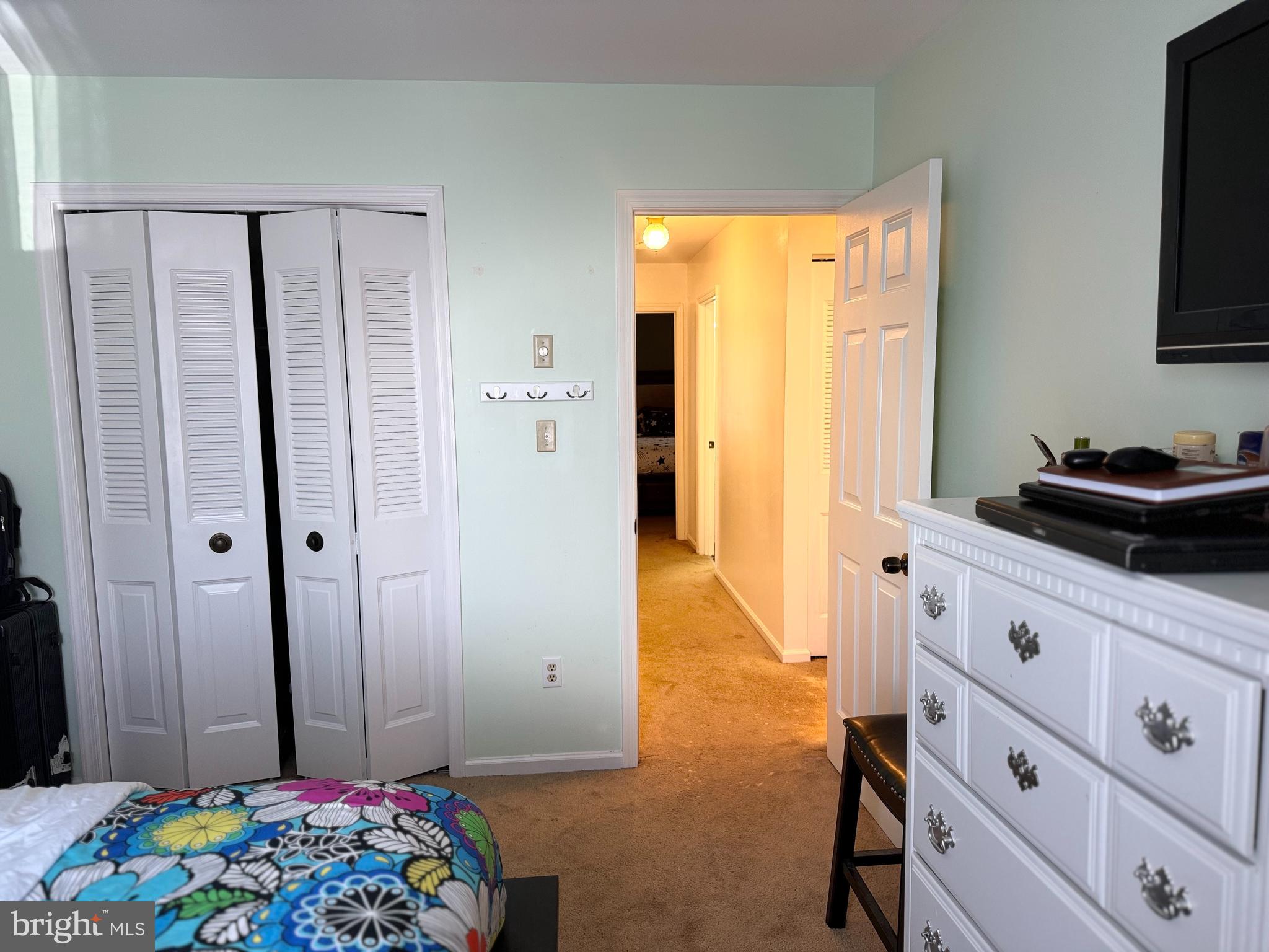 TOWNE OAK VILLAGE - Residential