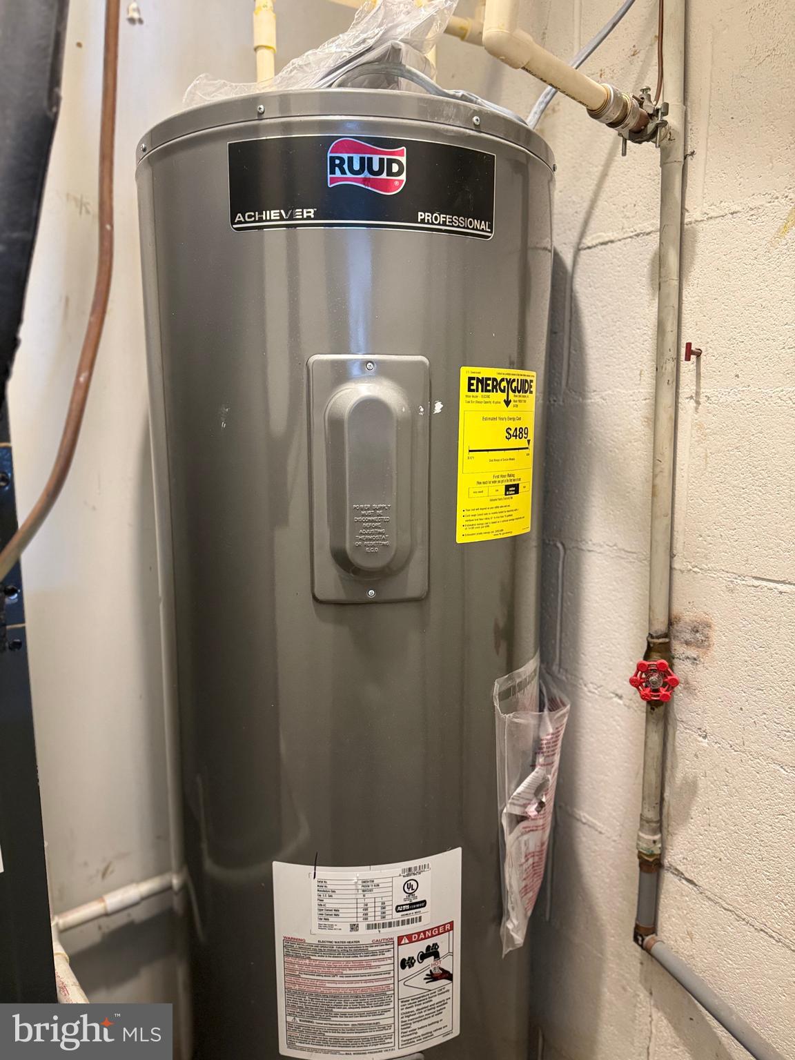 TOWNE OAK VILLAGE - Residential