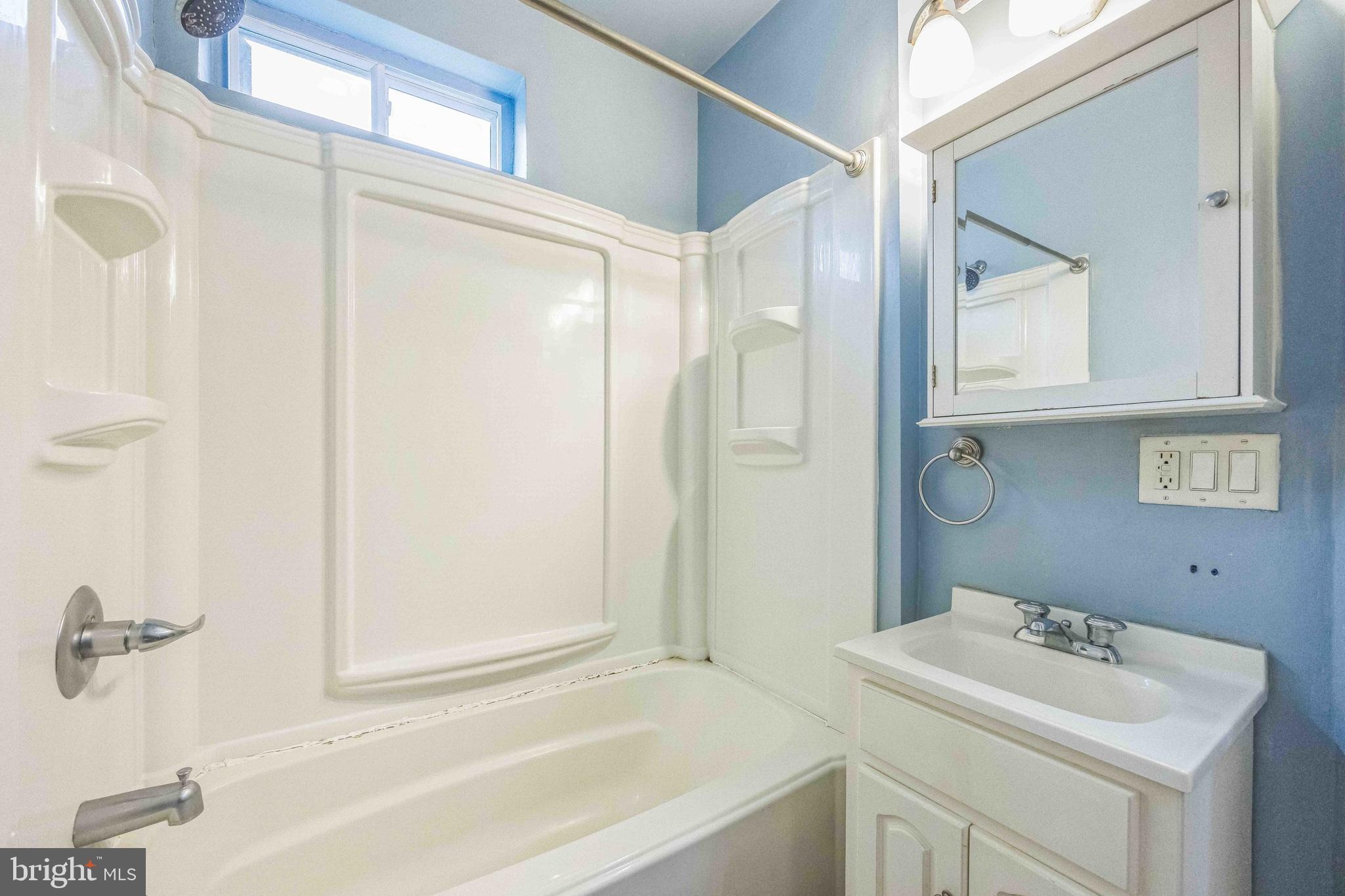 WHITMAN - Residential