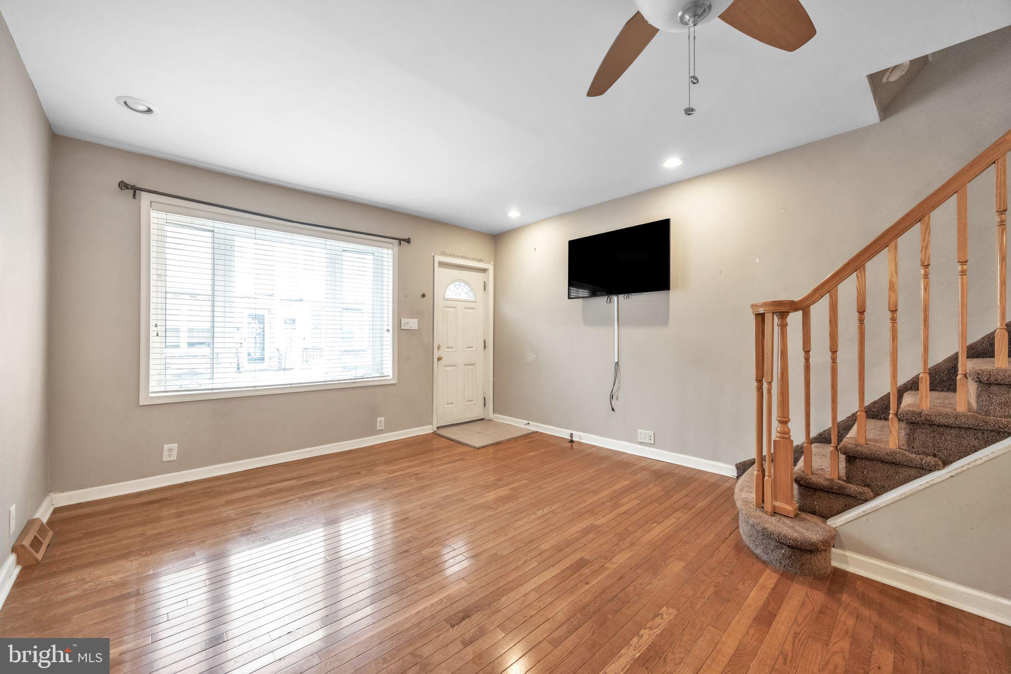 WHITMAN - Residential