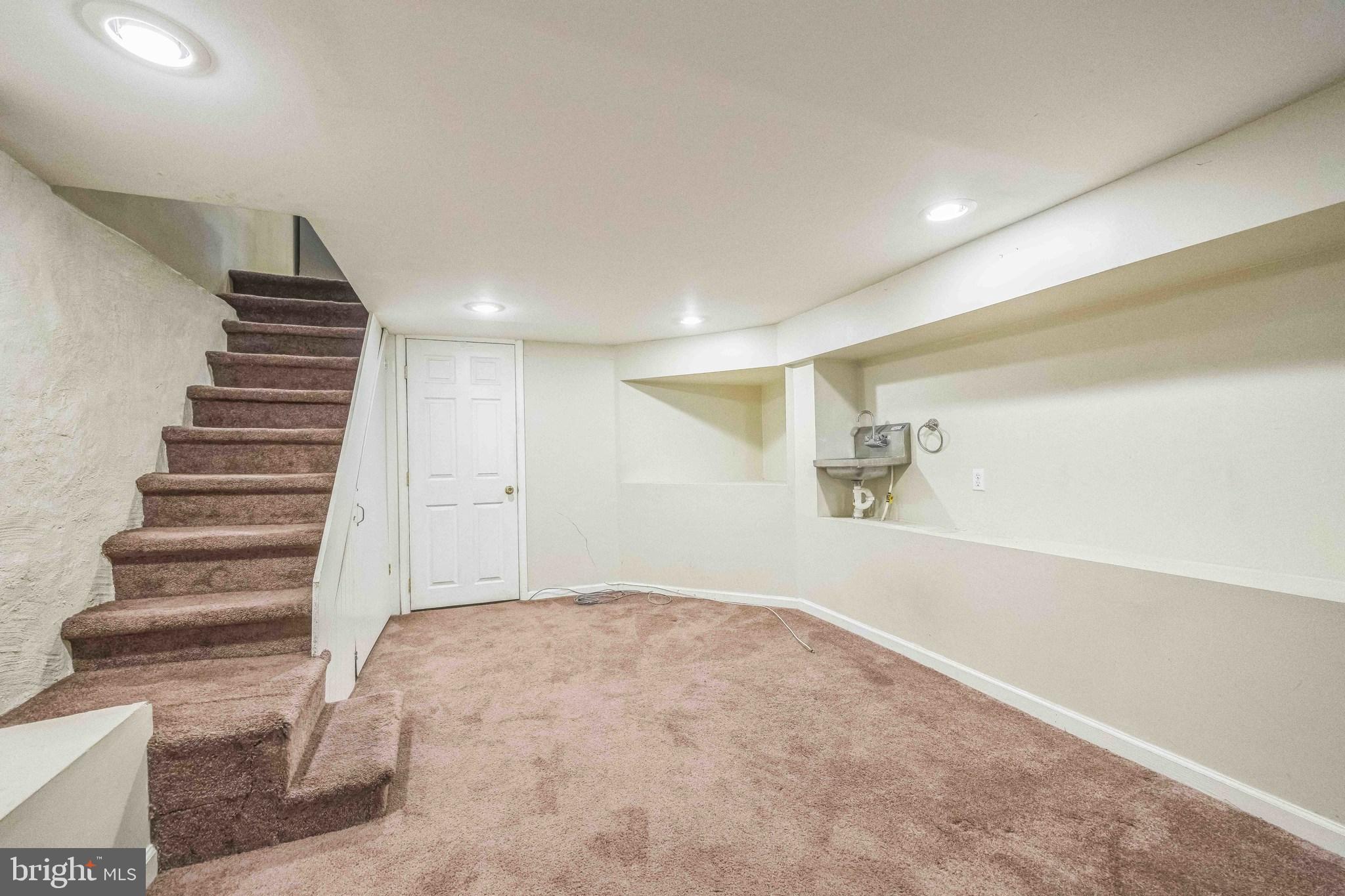 WHITMAN - Residential