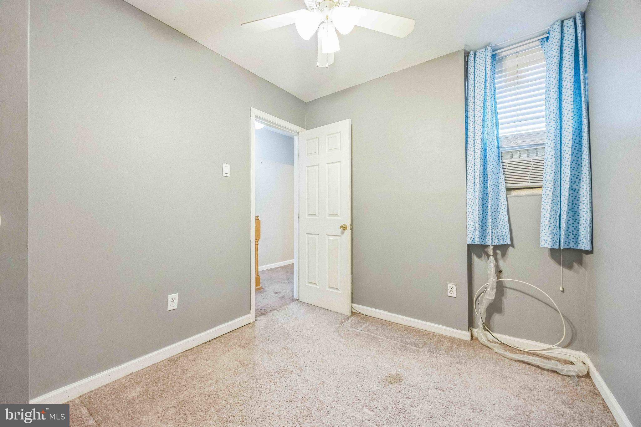 WHITMAN - Residential