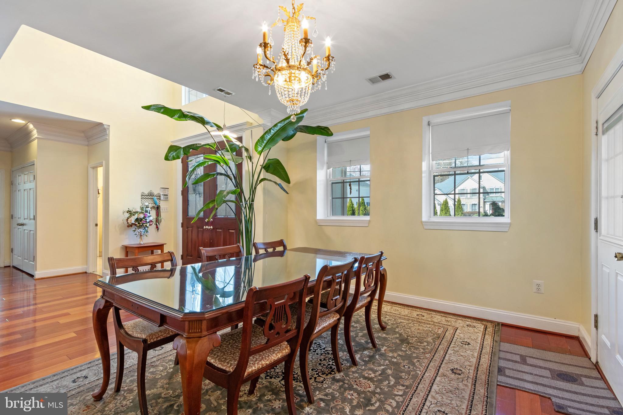 SOUTHAMPTON - Residential Lease