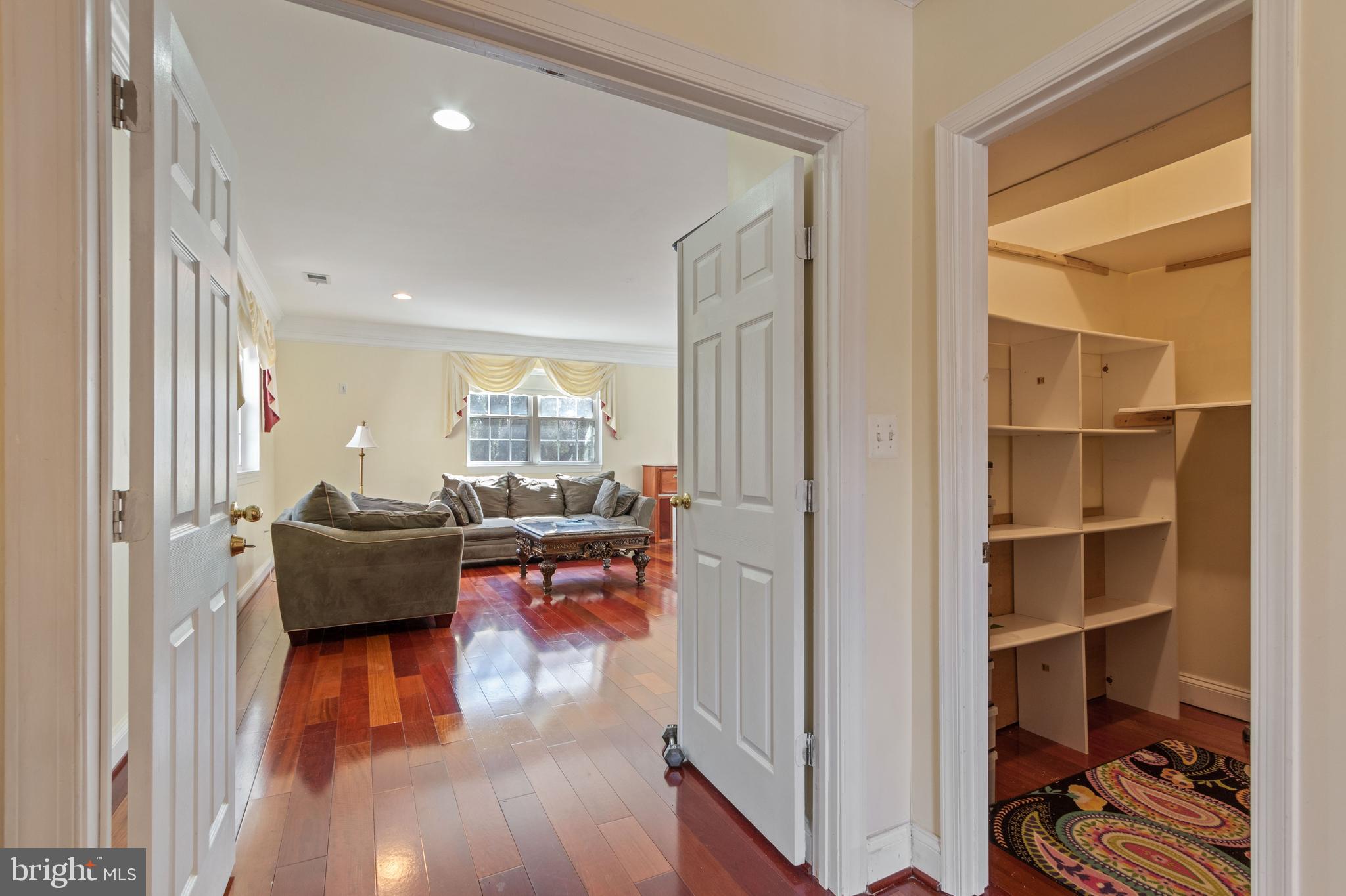 SOUTHAMPTON - Residential Lease