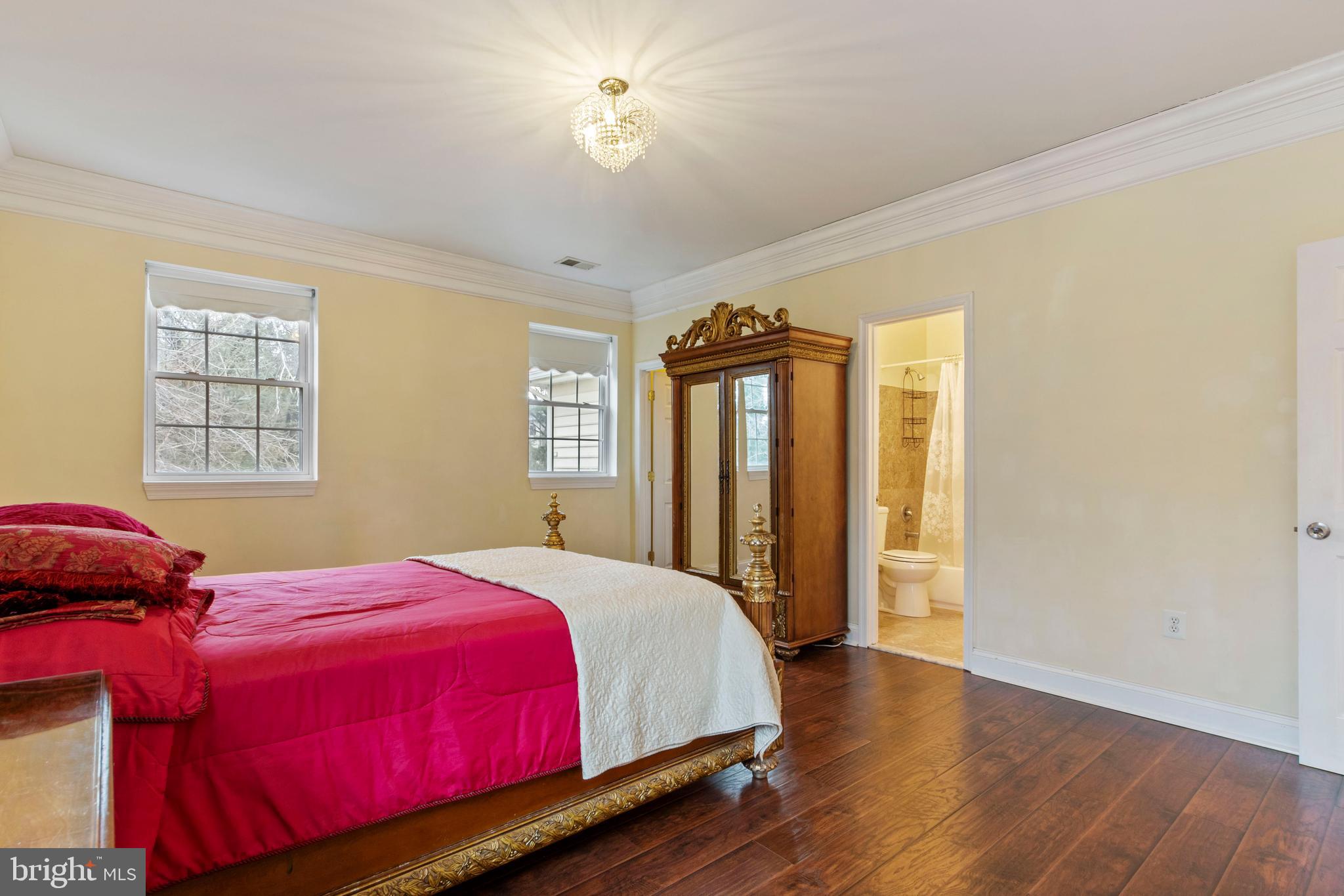 SOUTHAMPTON - Residential Lease