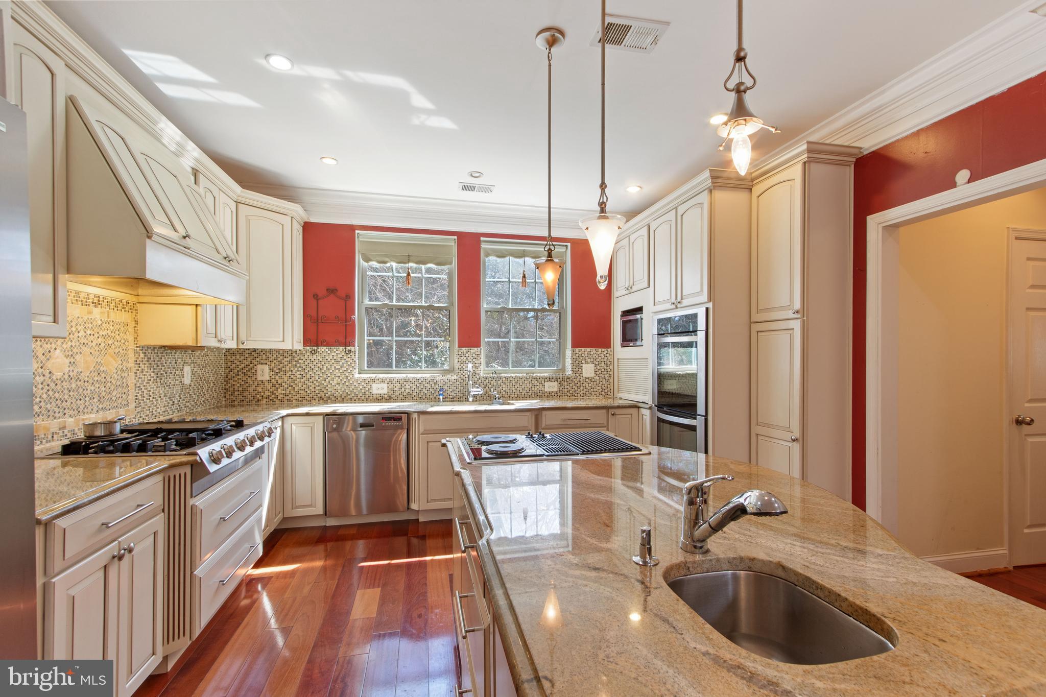 SOUTHAMPTON - Residential Lease