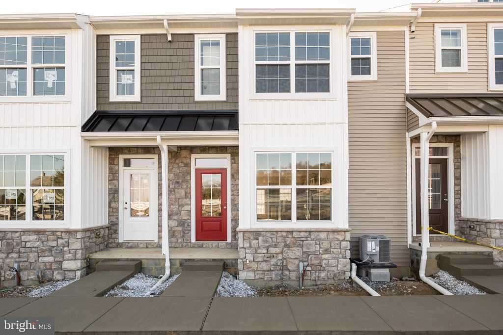 Photo of 2423 ARTESIAN WAY #36, LANCASTER, PA 17601 (MLS # PALA2029894)