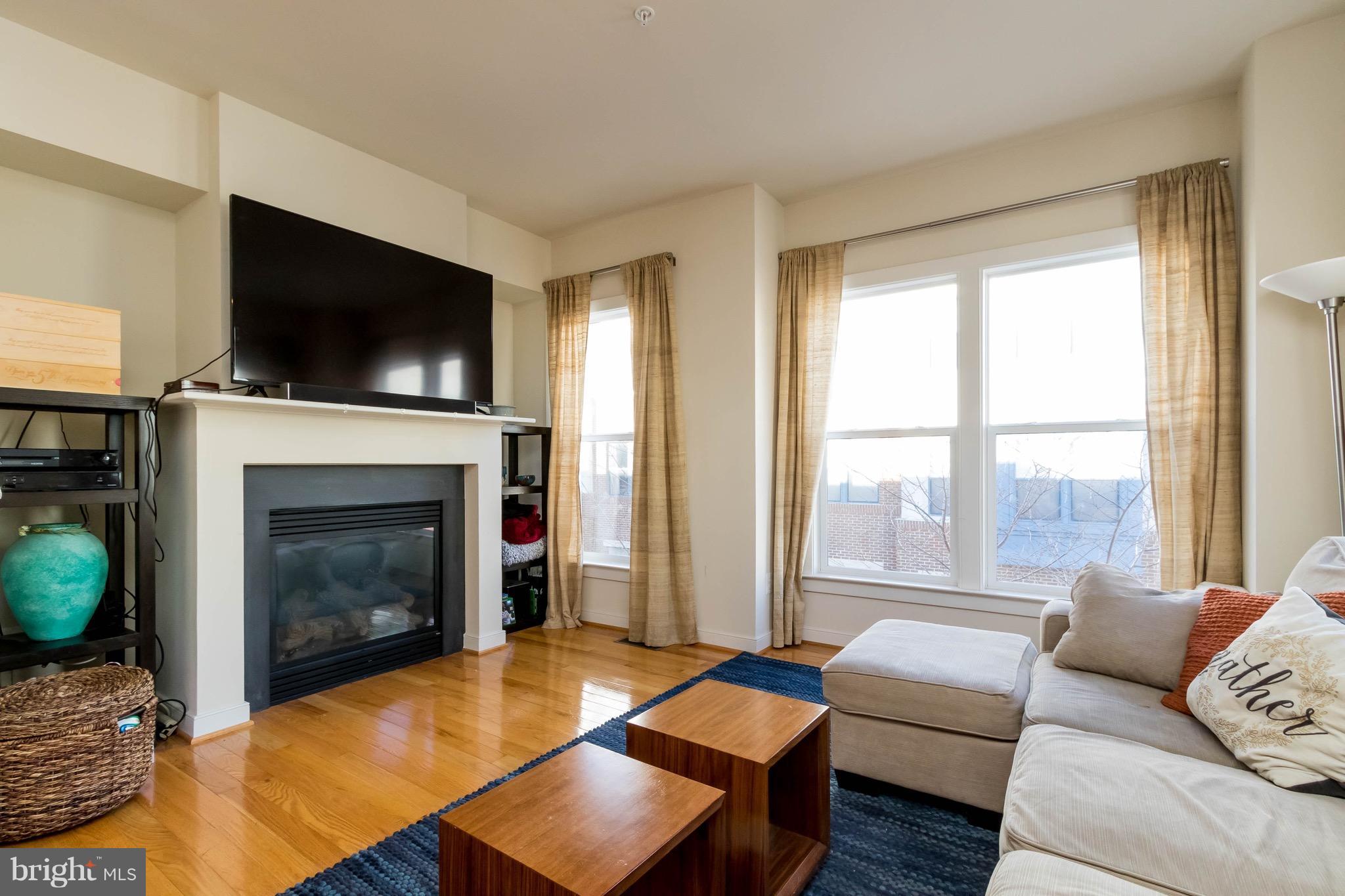 CENTERPOINTE - Residential