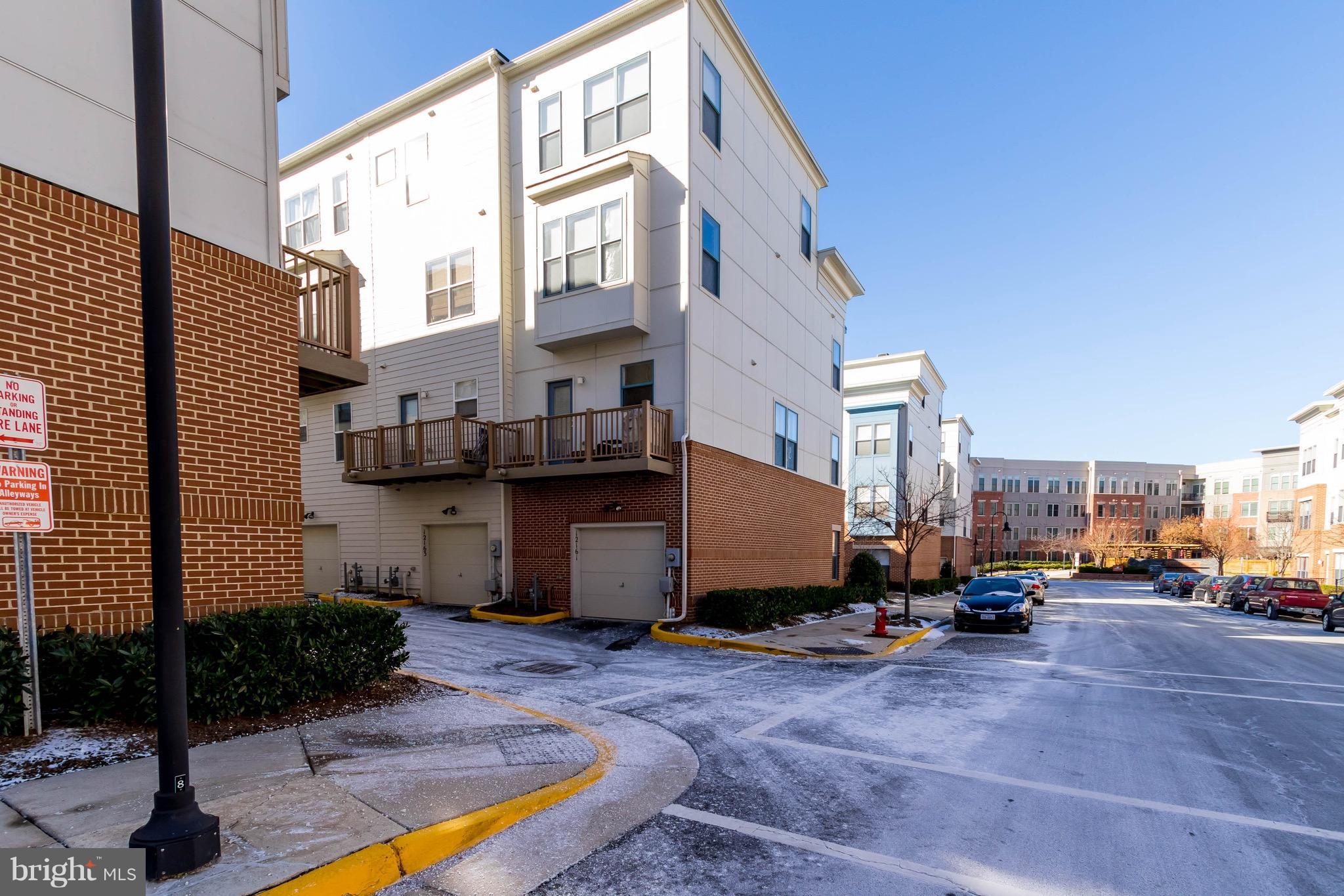 CENTERPOINTE - Residential